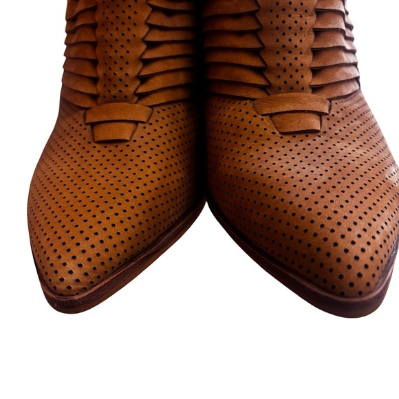 Vince Camuto Levana Tan Women's Ankle Boots Sz 10 - Picture 10 of 12